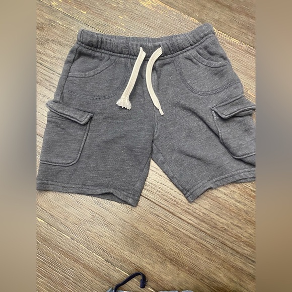 Old Navy Nike Carters  Levi’s lot of 4  boys shorts size 4 - Picture 2 of 10